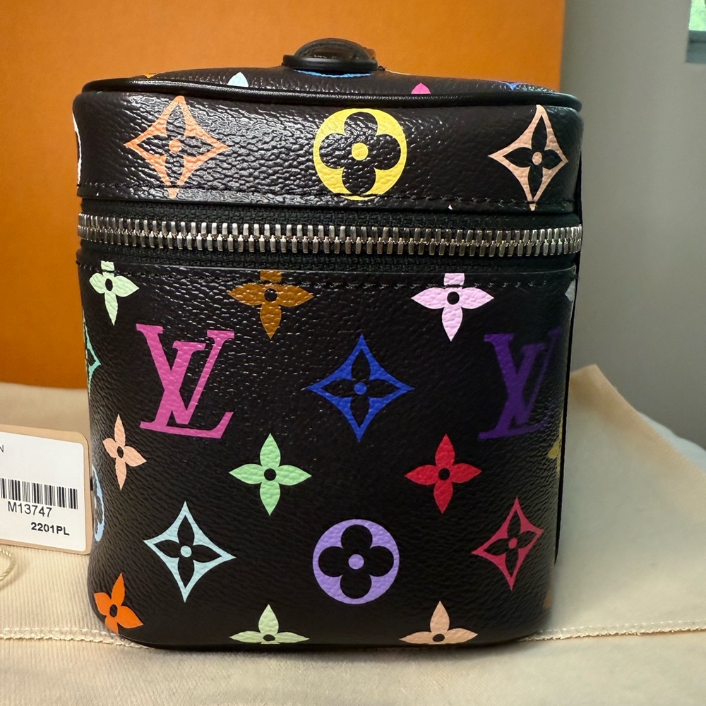 🖤Takashi Murakami LV x TM Nice
Black - Picture 8 of 13